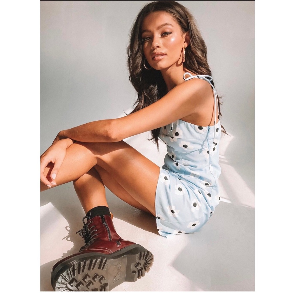 Sold - Picture 2 of 8